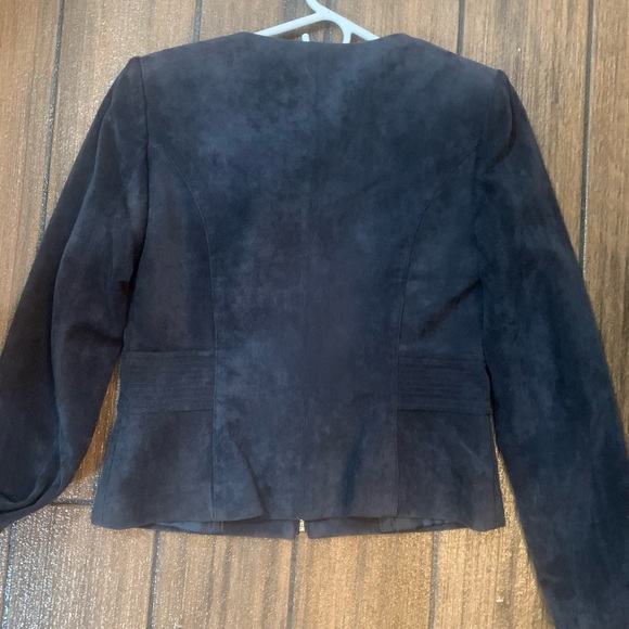 Beautiful Calvin Klein faux suede jacket, NWT size 8 never worn! - Picture 6 of 7